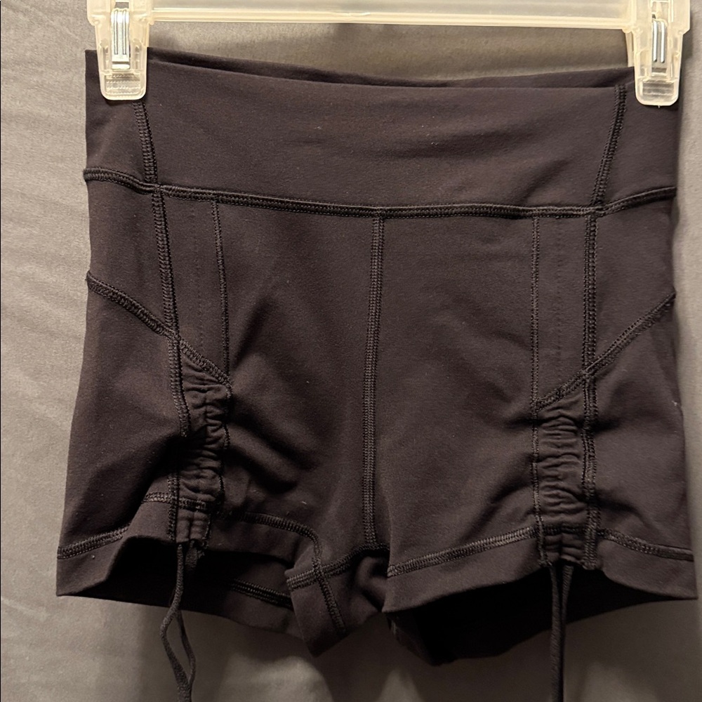 Lululemon Athletica Black Shorts - Picture 2 of 5